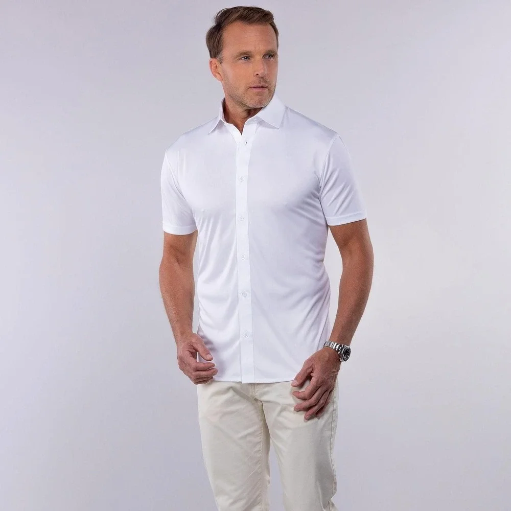 Collars & Co. NWOT Quattro Flex Short Sleeve Button Down - Size Small